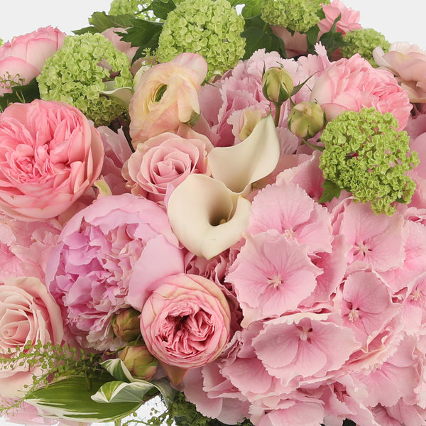 Pastel Classic bouquet closeup